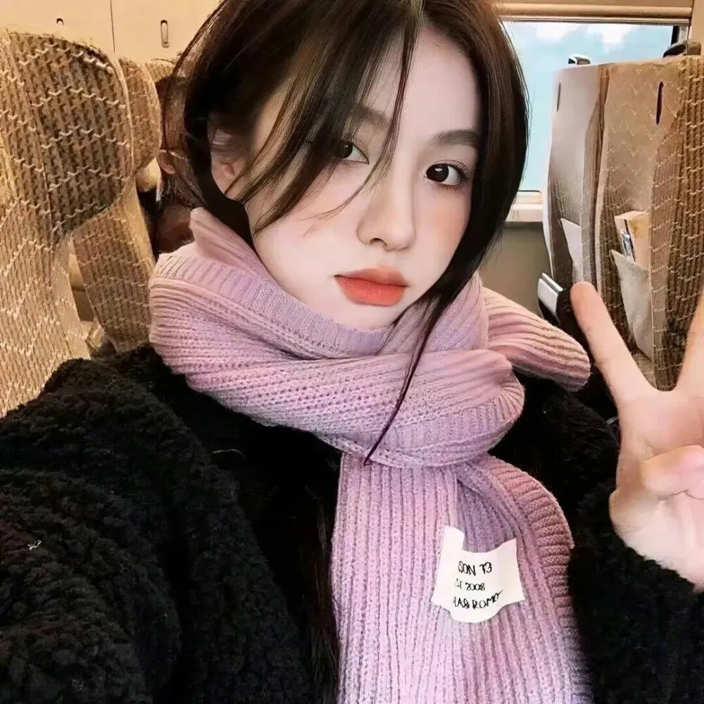 小姑娘艾萝依
